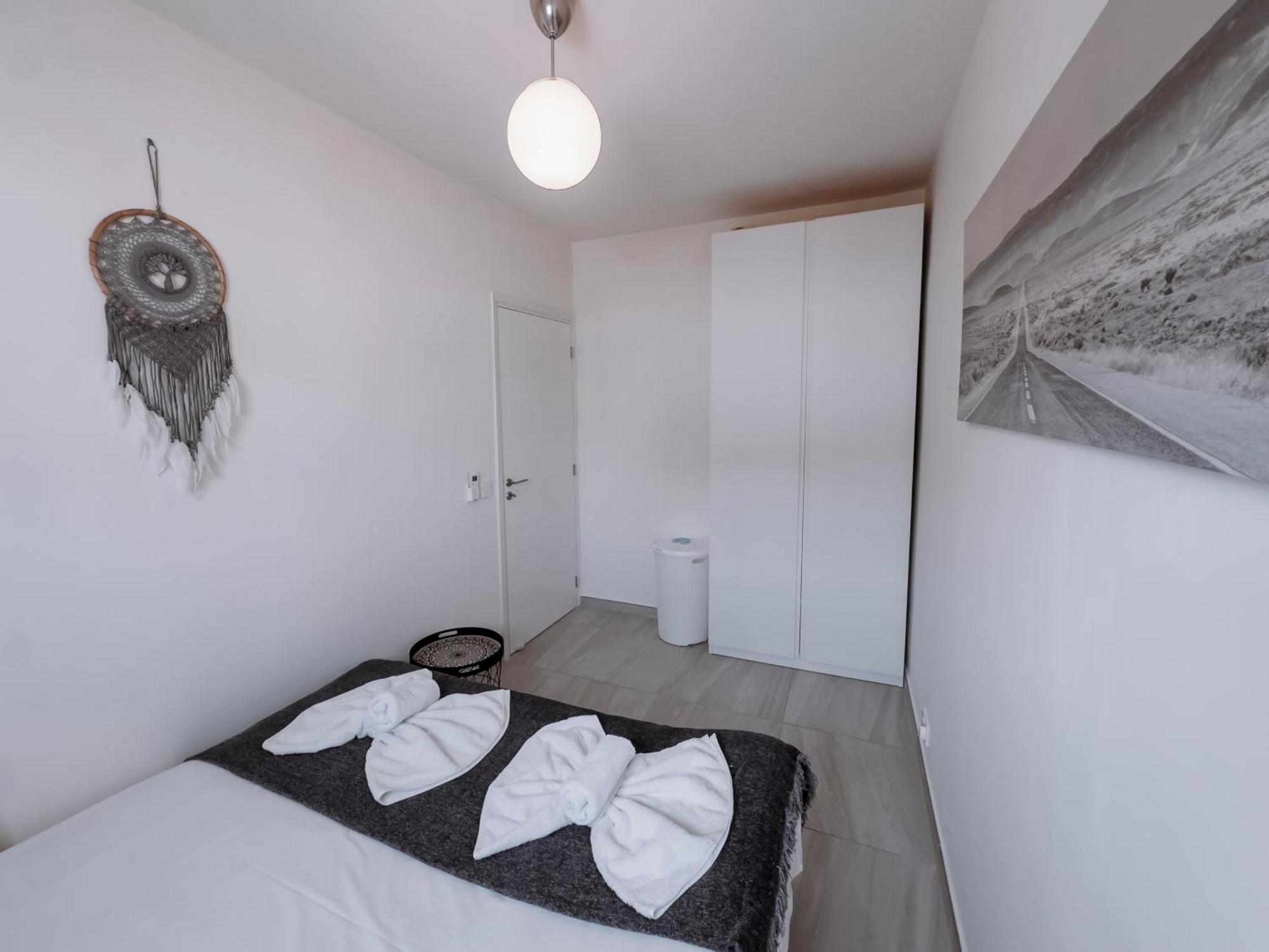 Ferienwohnung Viking Family Superior Lux Agia Napa Exterior foto
