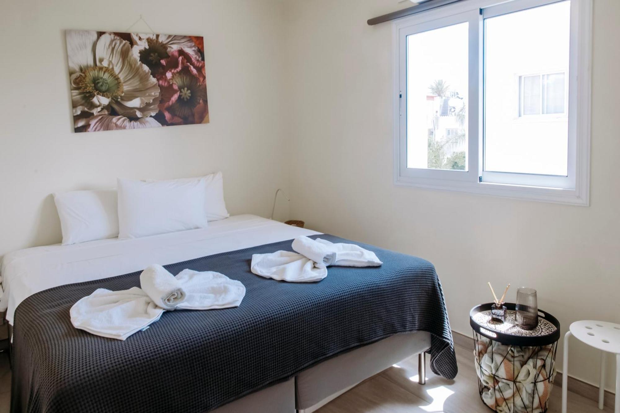 Ferienwohnung Viking Family Superior Lux Agia Napa Exterior foto
